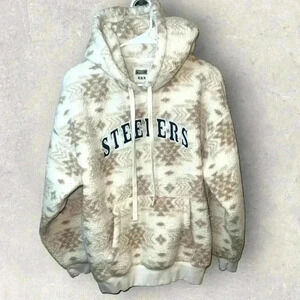 Steelers hoodie size medium